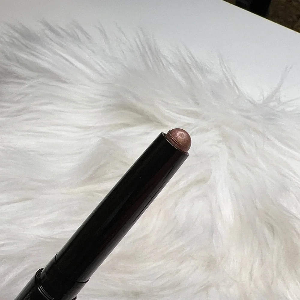 laura mercier 24hr long